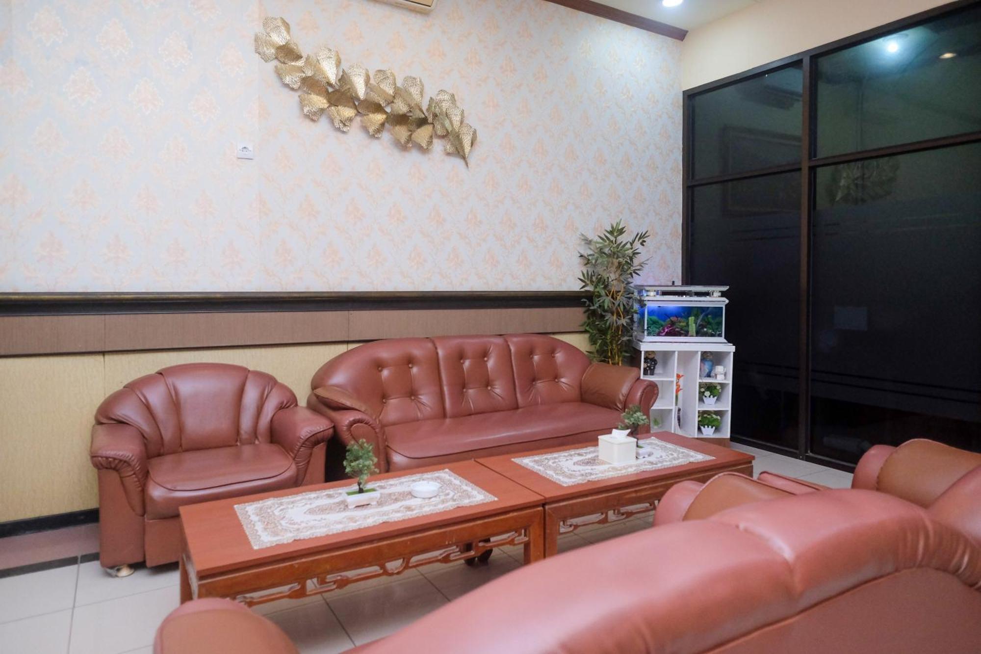 Urbanview Hotel Dedy Jaya Brebes المظهر الخارجي الصورة
