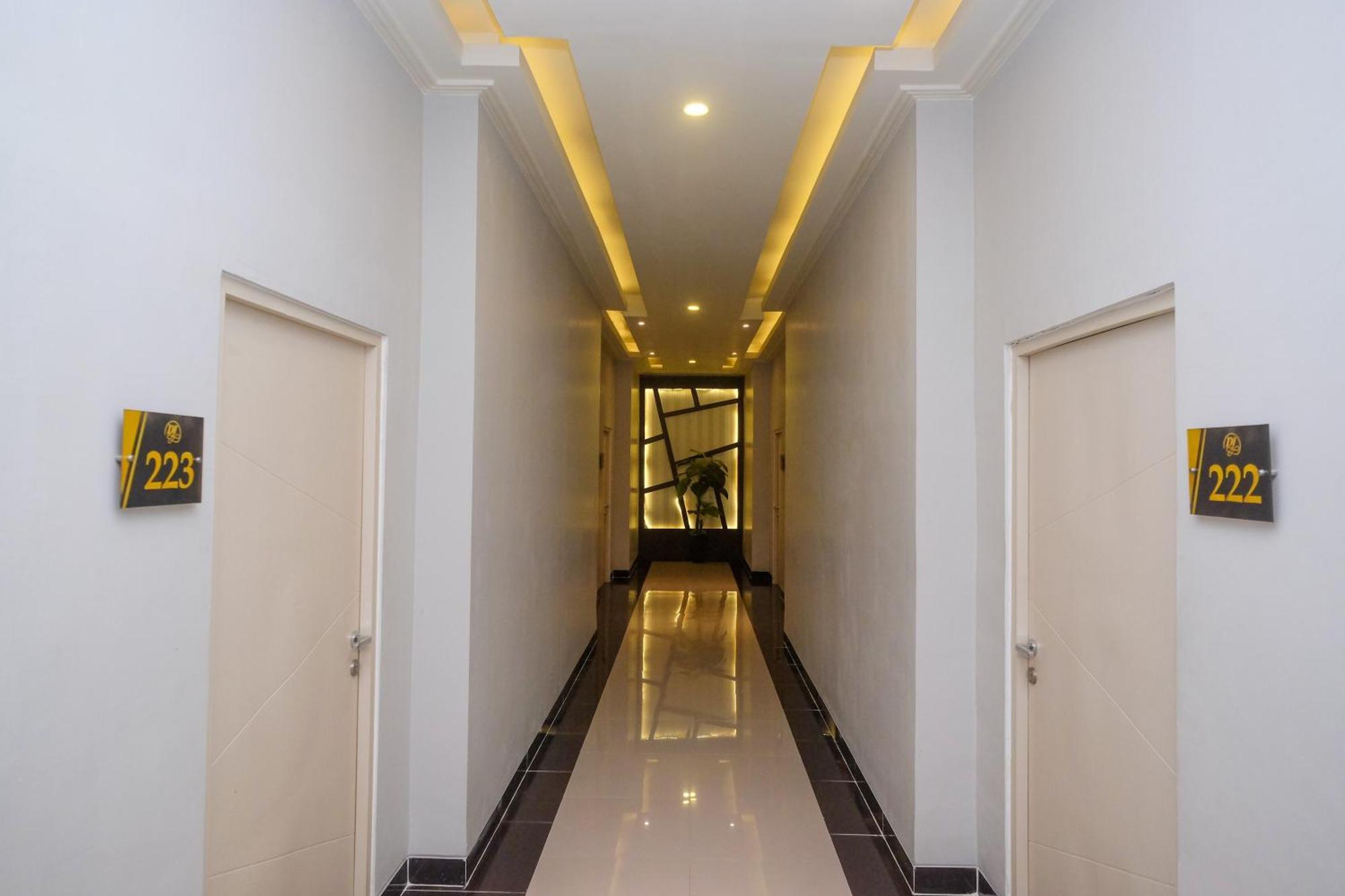 Urbanview Hotel Dedy Jaya Brebes المظهر الخارجي الصورة