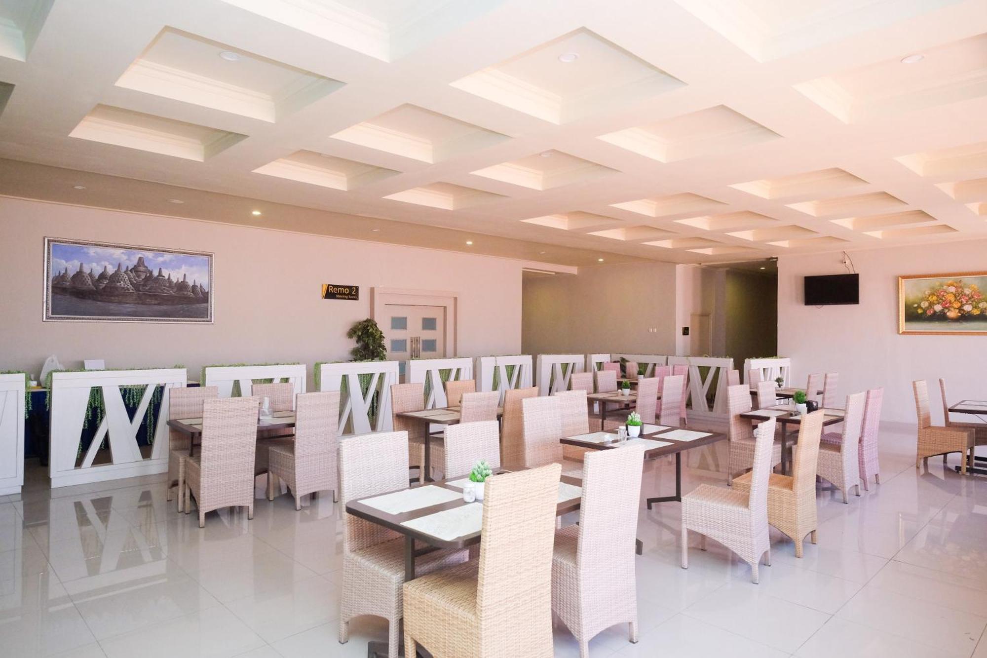 Urbanview Hotel Dedy Jaya Brebes المظهر الخارجي الصورة