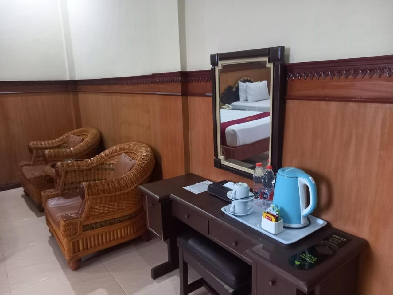 Urbanview Hotel Dedy Jaya Brebes المظهر الخارجي الصورة