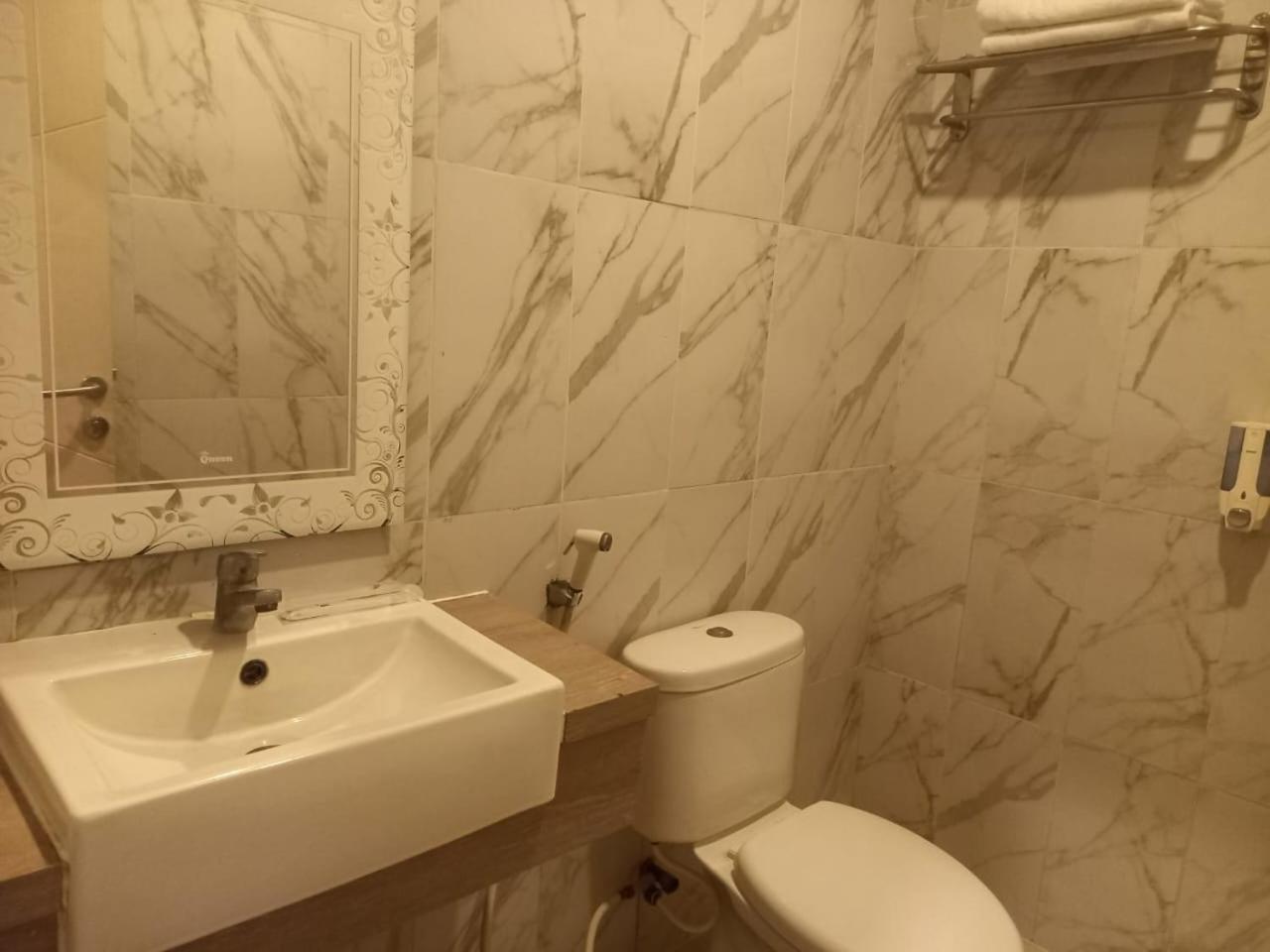 Urbanview Hotel Dedy Jaya Brebes المظهر الخارجي الصورة