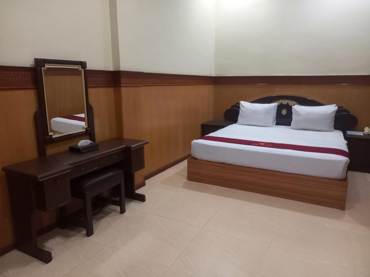 Urbanview Hotel Dedy Jaya Brebes المظهر الخارجي الصورة