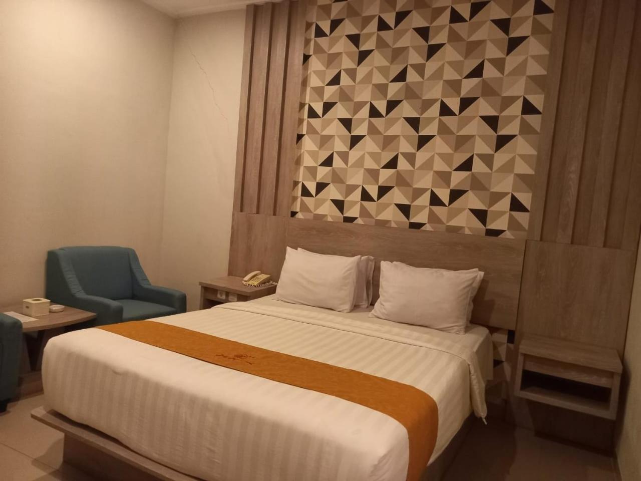 Urbanview Hotel Dedy Jaya Brebes المظهر الخارجي الصورة