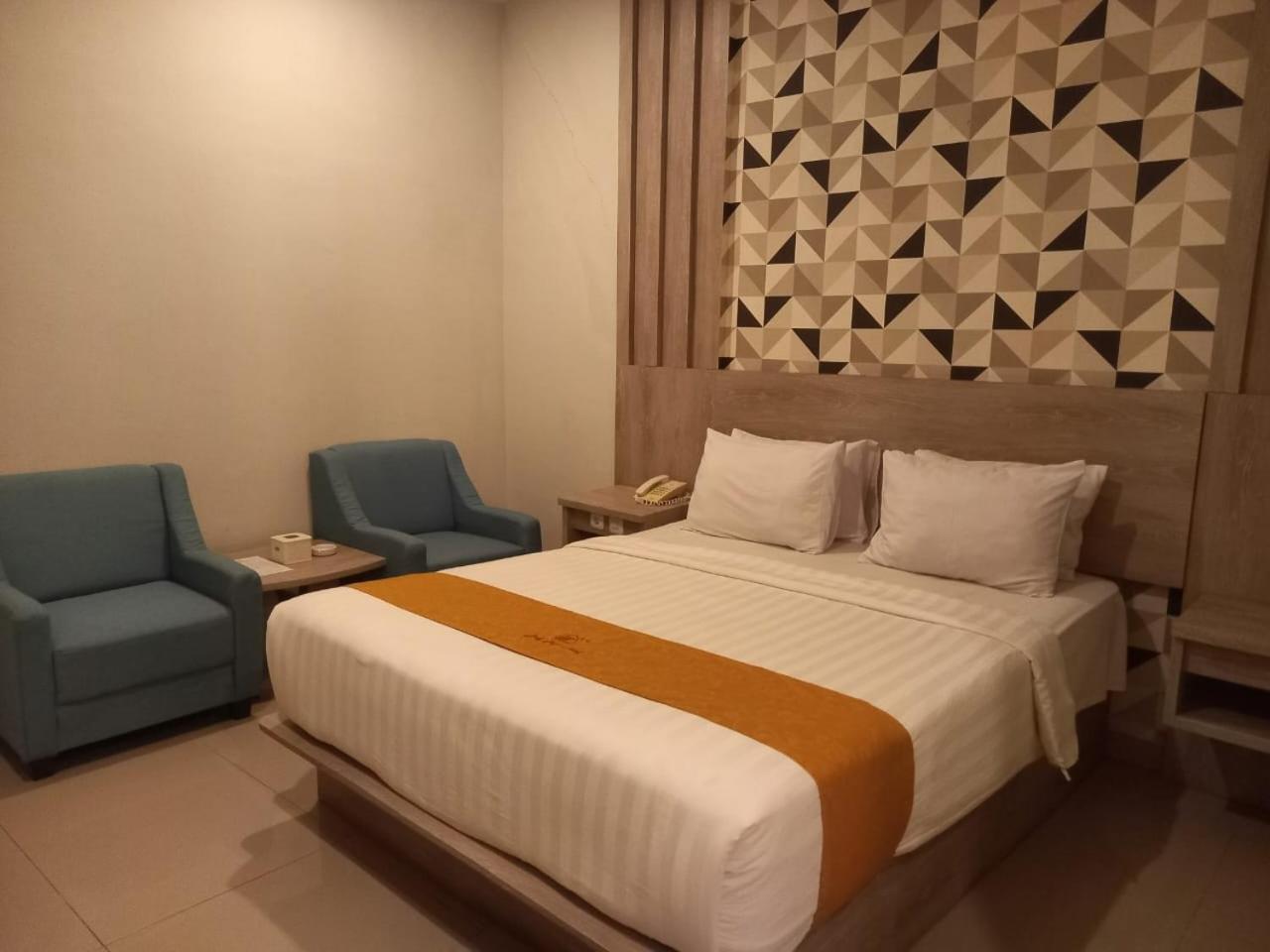 Urbanview Hotel Dedy Jaya Brebes المظهر الخارجي الصورة